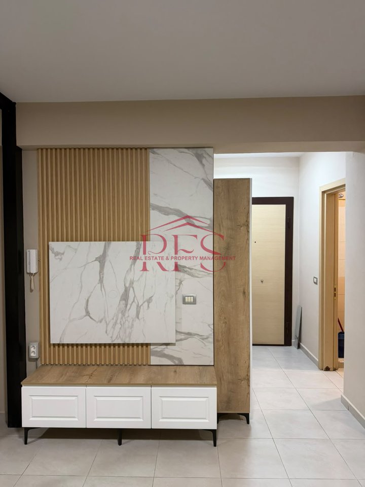 🏡 1+1 apartment with balcony for rent for 450 lek – Malajzian Complex, Garden City, Kthesa e Kamzes