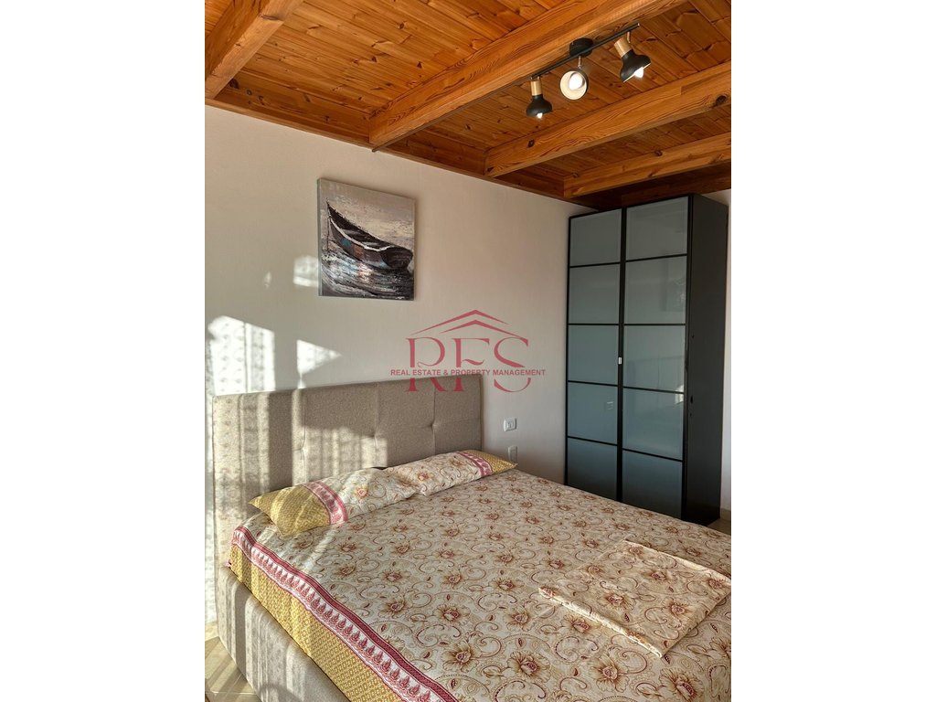Gallery 01