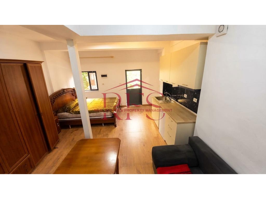 Gallery 01