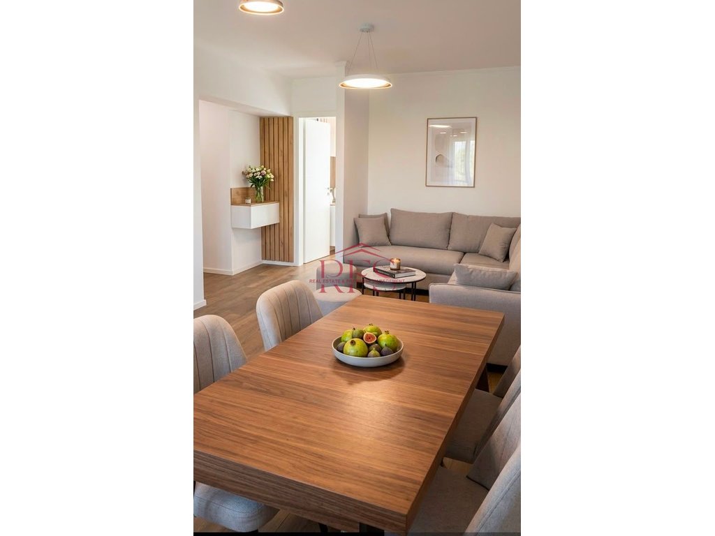Gallery 01