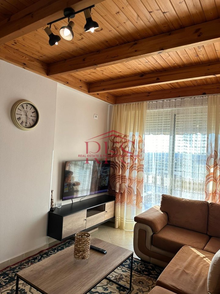 OKAZION✨ APARTAMENT DUPLEX ME QIRA – FRESKU, TIRANË -- 50.000 Leke/muaji