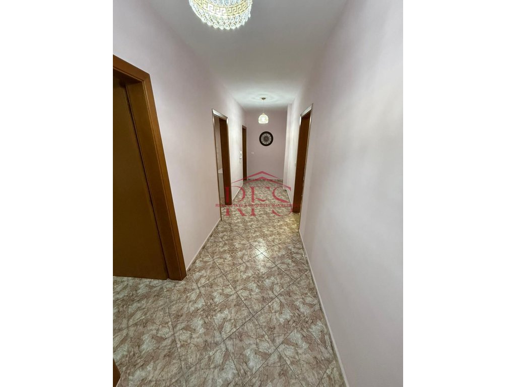 Gallery 01