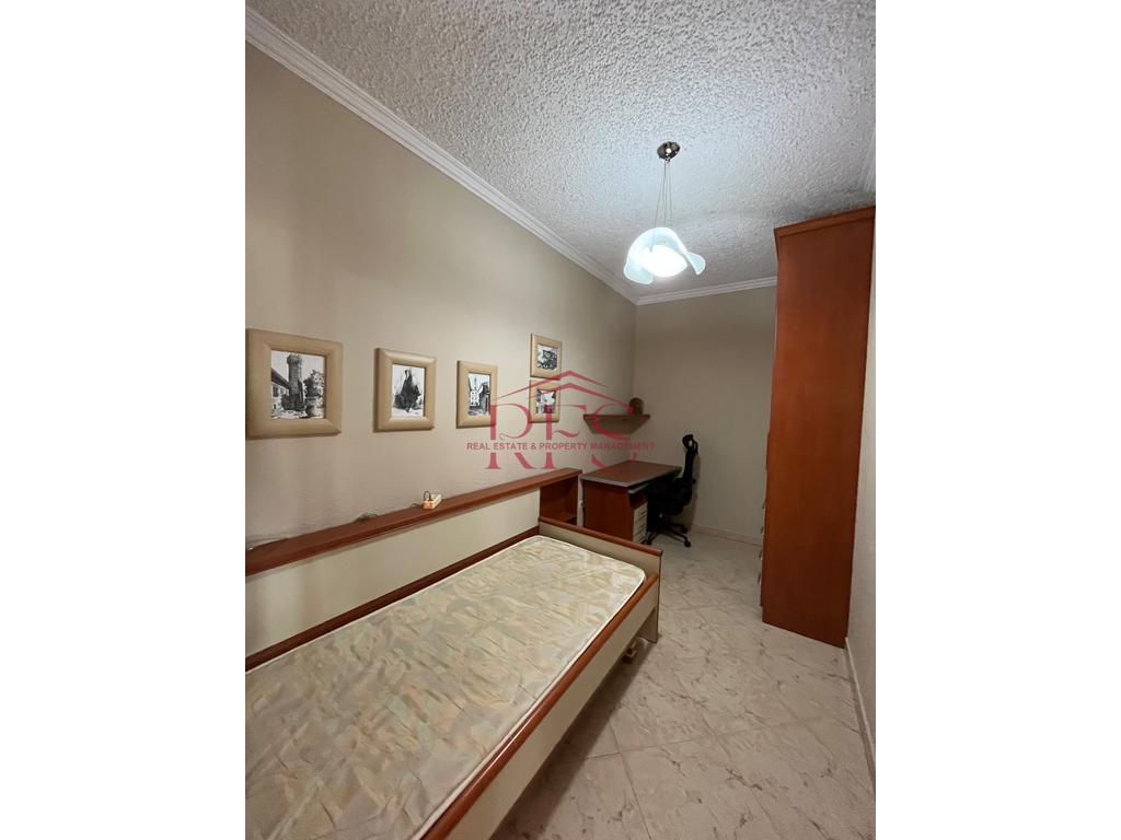 Gallery 01