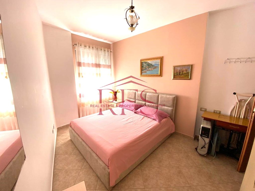 Gallery 01