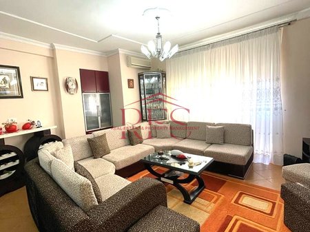 🏡 Appartamento 2+1 in affitto a Don Bosko vicino alla strada principale I 600 mila lek