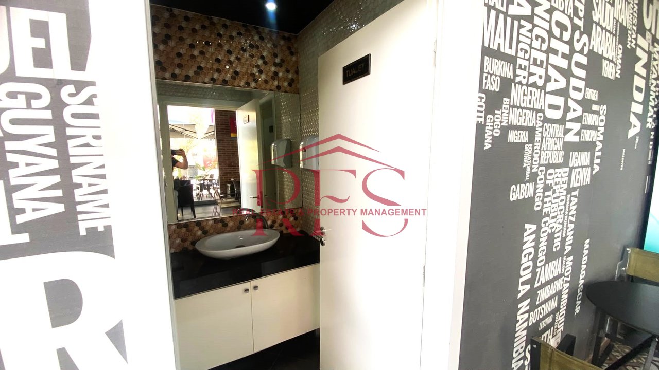 ☕ Jepet me qera Bar Kafe ne Jordan Misja siper Don Bosko per 1.000 euro/muaji✅Siperfaqe prej 190 m²