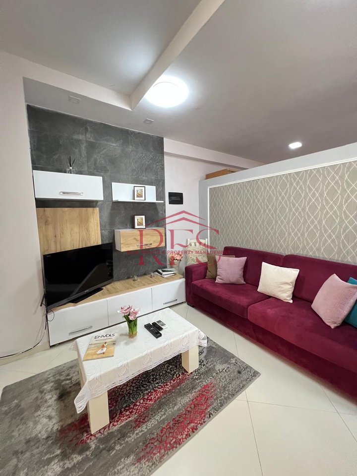 🏡 Appartamento 1+1 pronto per l'affitto nel centro di Tirana, per 500 mila lek!