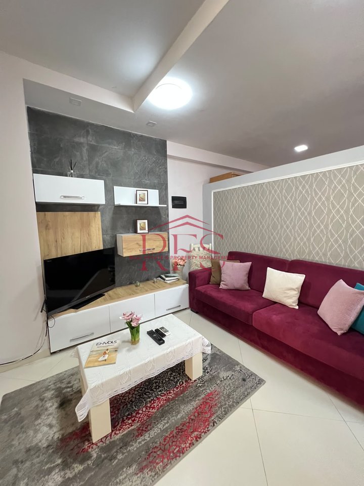 🏡 Appartamento 1+1 pronto per l'affitto nel centro di Tirana, per 500 mila lek!