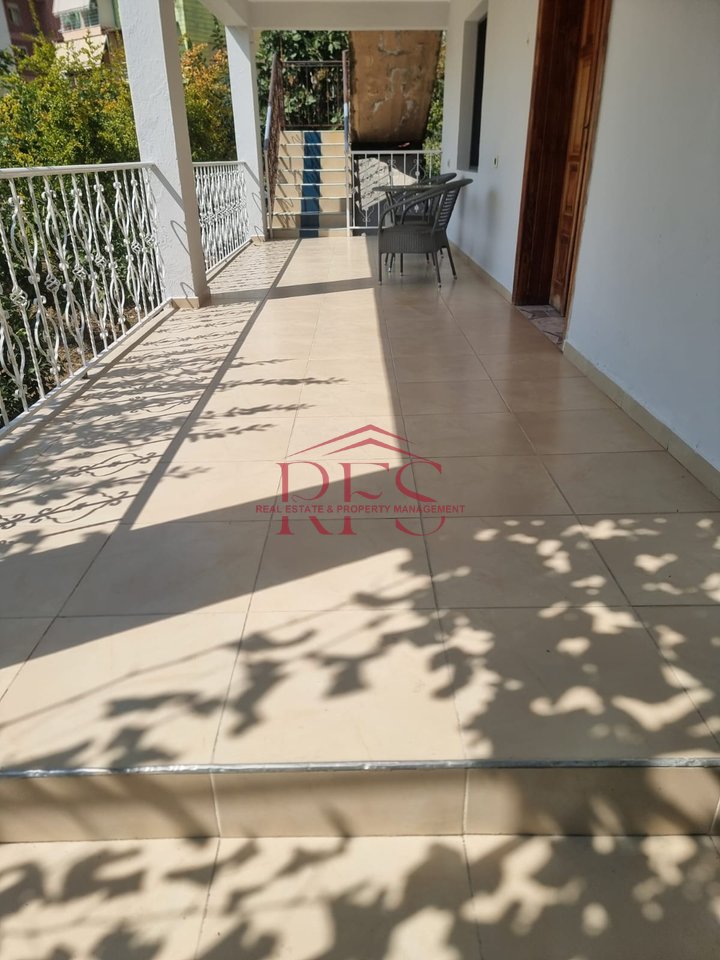 🏠 Jepet hyrje me qera 1+1+Parkim te Ali Demi📍500€/muaj