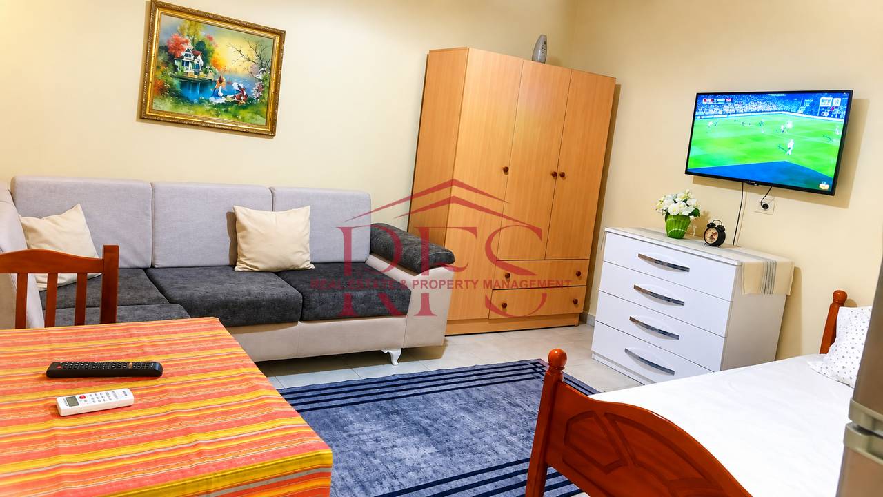 ✨ Studio apartment for rent on Rruga e Kavajes for 350 euros/month! Suitable for 1 person
