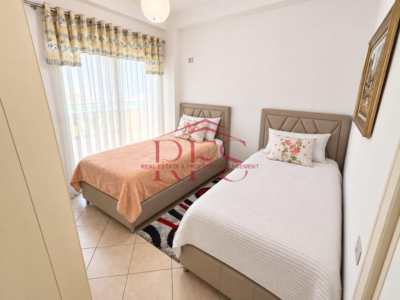 🏡 Jepet me qera apartament 2+1 në Kompleksin Kristal , Komuna e Parisit I 800 euro/muaj