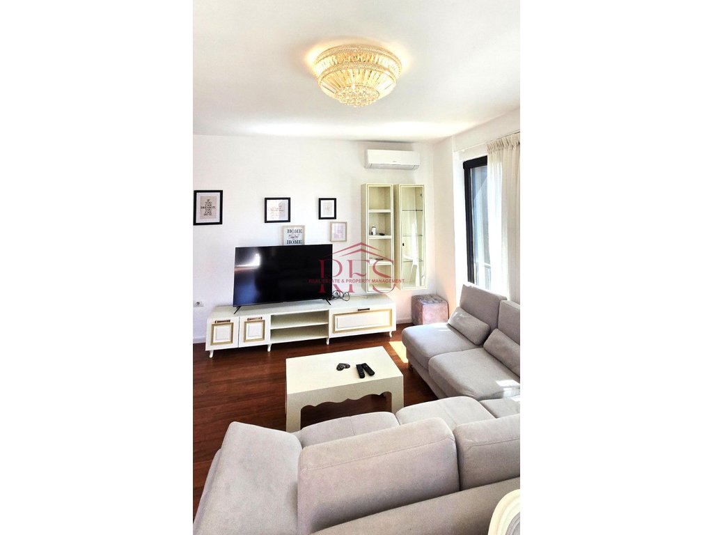 Gallery 01