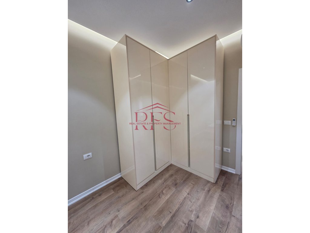 Gallery 01