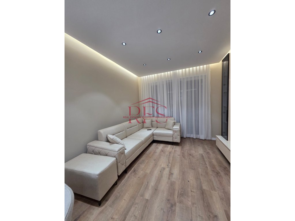 Gallery 01