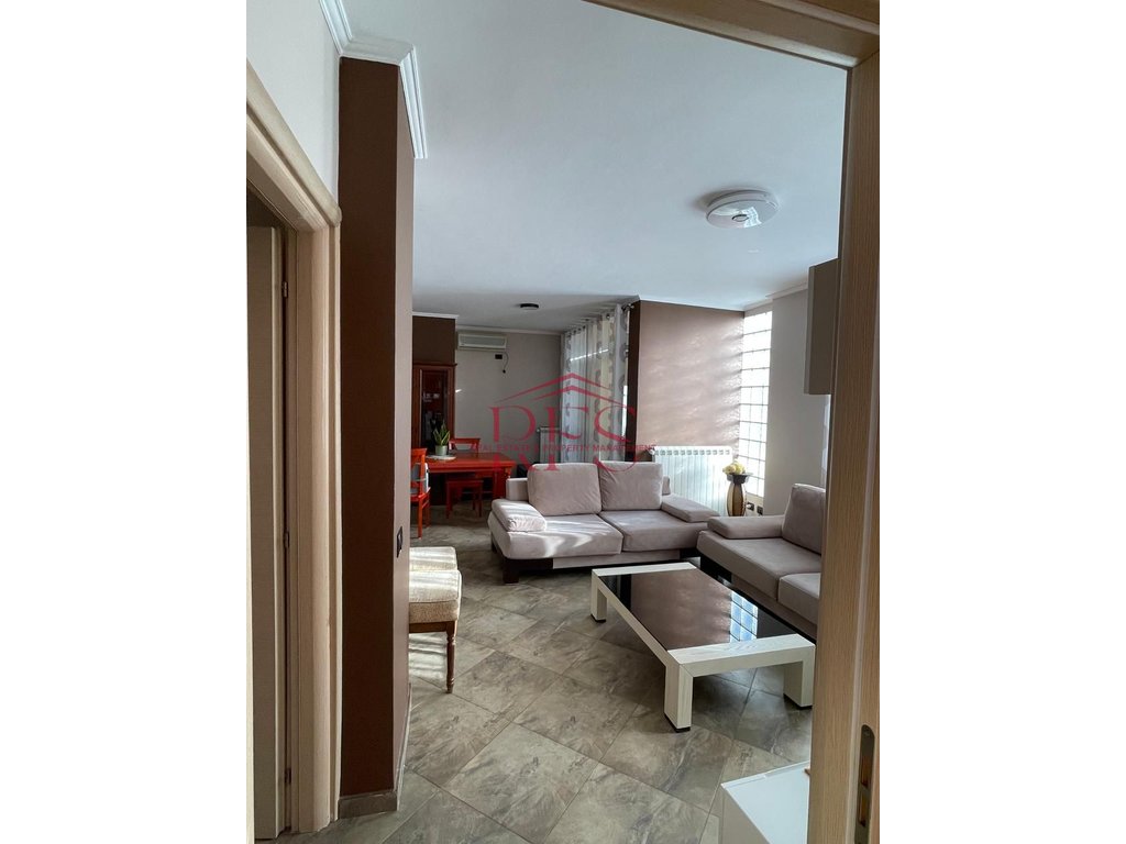 Gallery 01