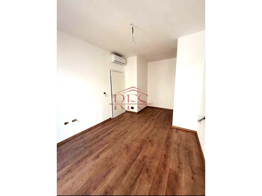 Gallery 01