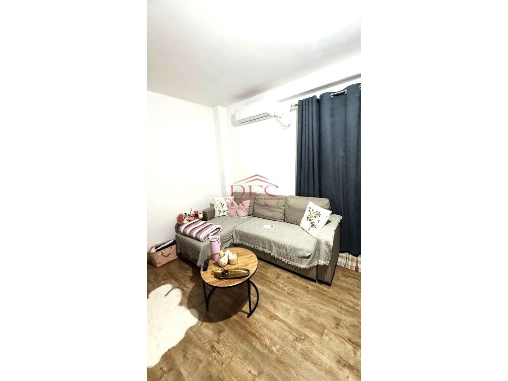 Gallery 01