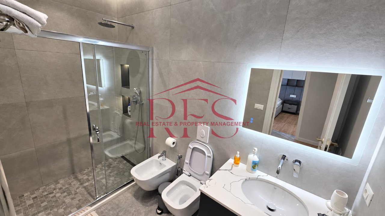 ✨💥APPARTAMENTO DI LUSSO 2+1 in Via Barrikadave I 120.000 Lek/mese