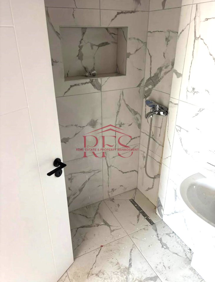 🏡 Jepet me qera apartament ne pallat te ri – 500 euro/muaj | 1+1 te 5 Maji