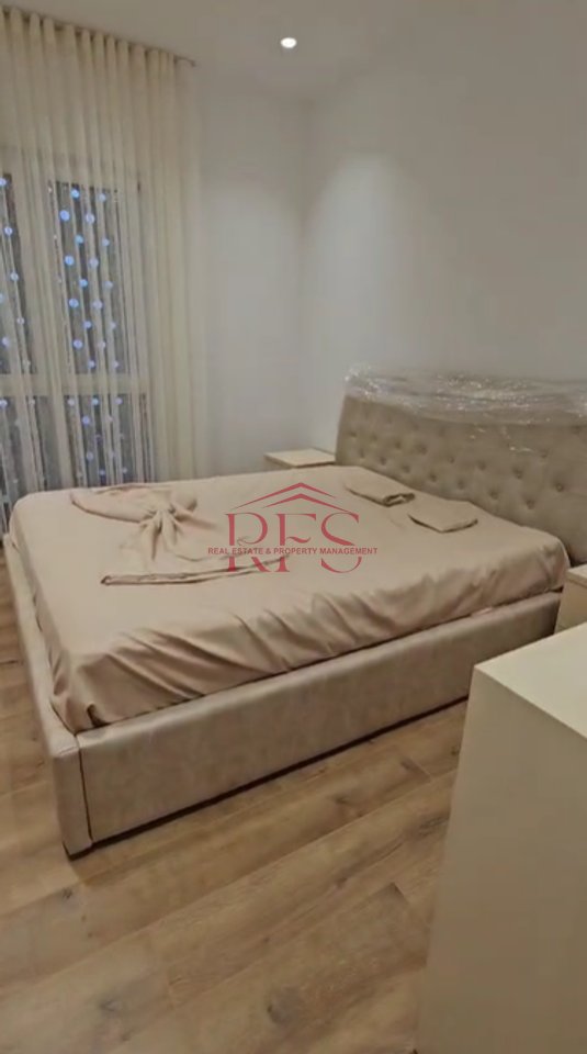 🏡 Apartament modern 2+1 me qera – Rruga 5 Maji, tek Emerald Center