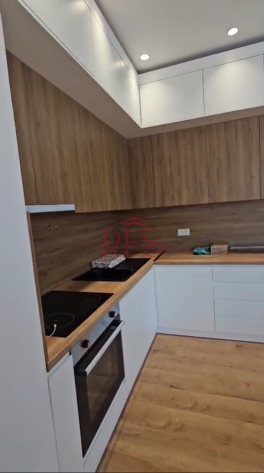 🏡 Apartament modern 2+1 me qera – Rruga 5 Maji, tek Emerald Center