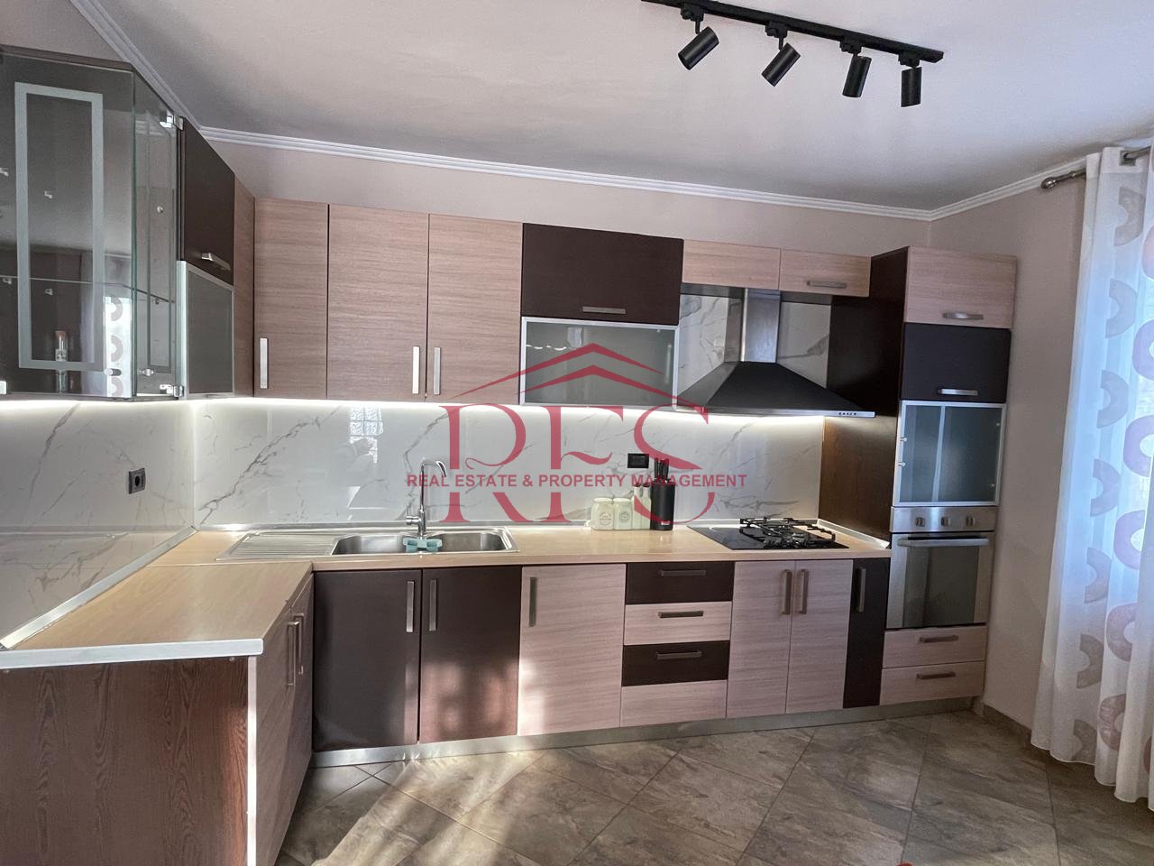 🏠 Apartment 2+1 for rent – Former Electric Market | For 700 € / month