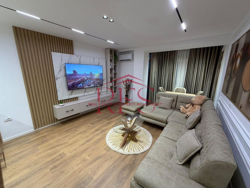 Gallery 01