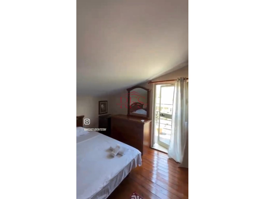 Gallery 01