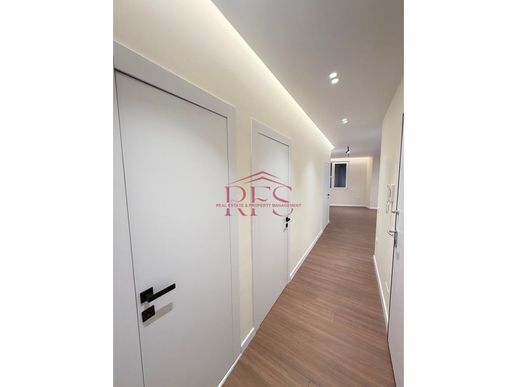 Gallery 01