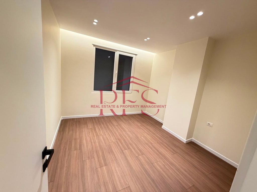 Gallery 01