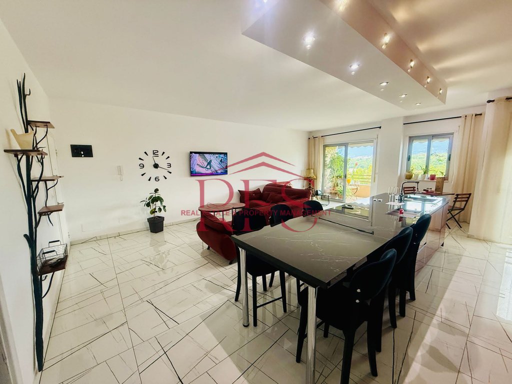Gallery 01
