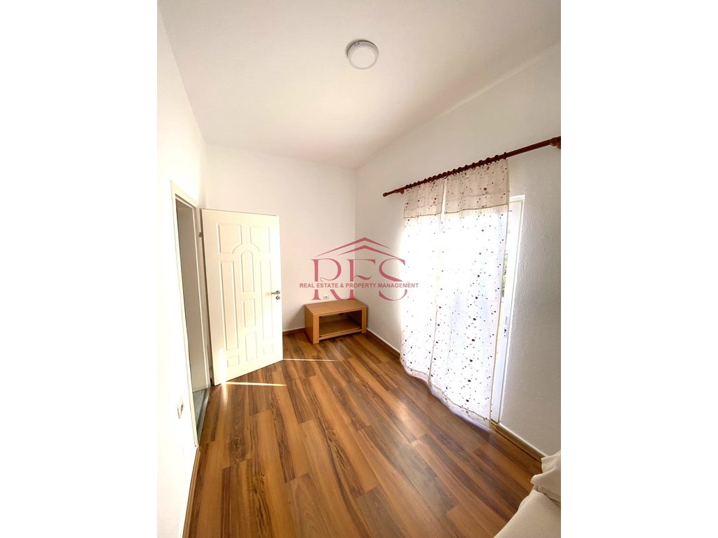 Gallery 01
