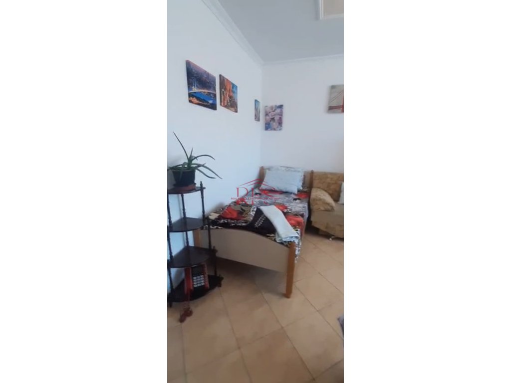 Gallery 01