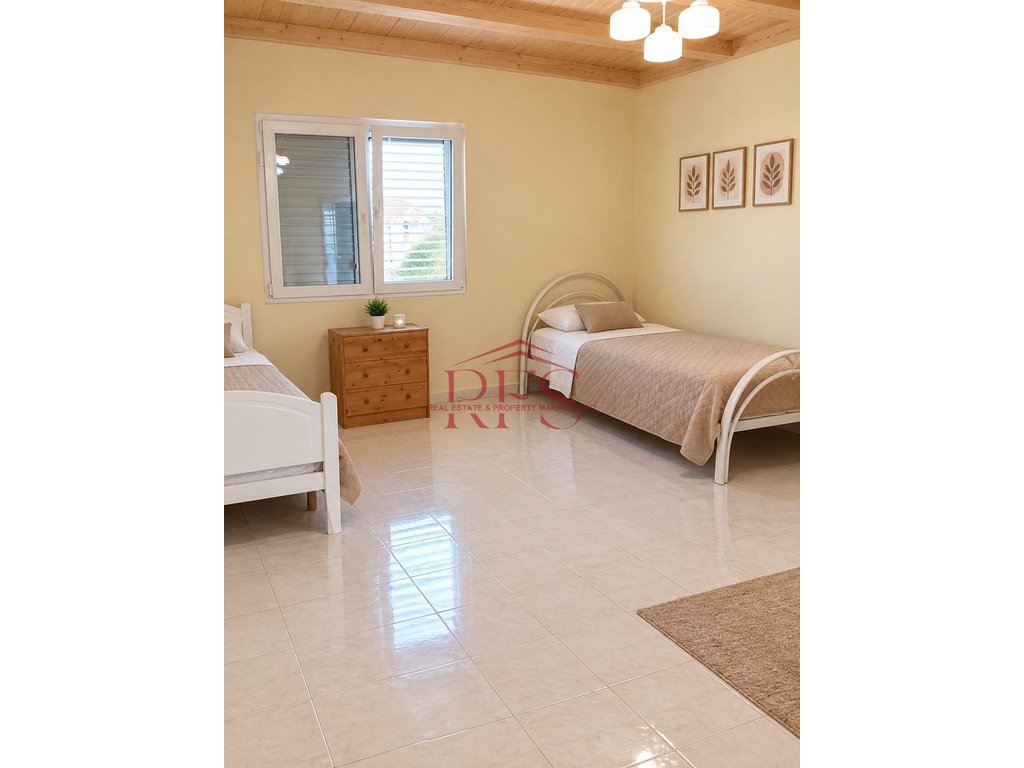 Gallery 01
