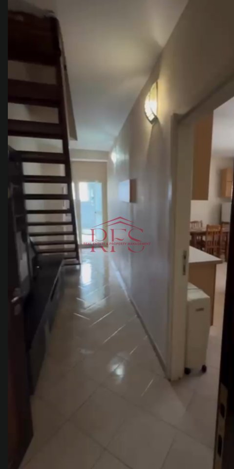 🏡 Jepet me qera duplex 3+1 te Fakulteti i Mjeksise, afer te Medereseja | 600 euro