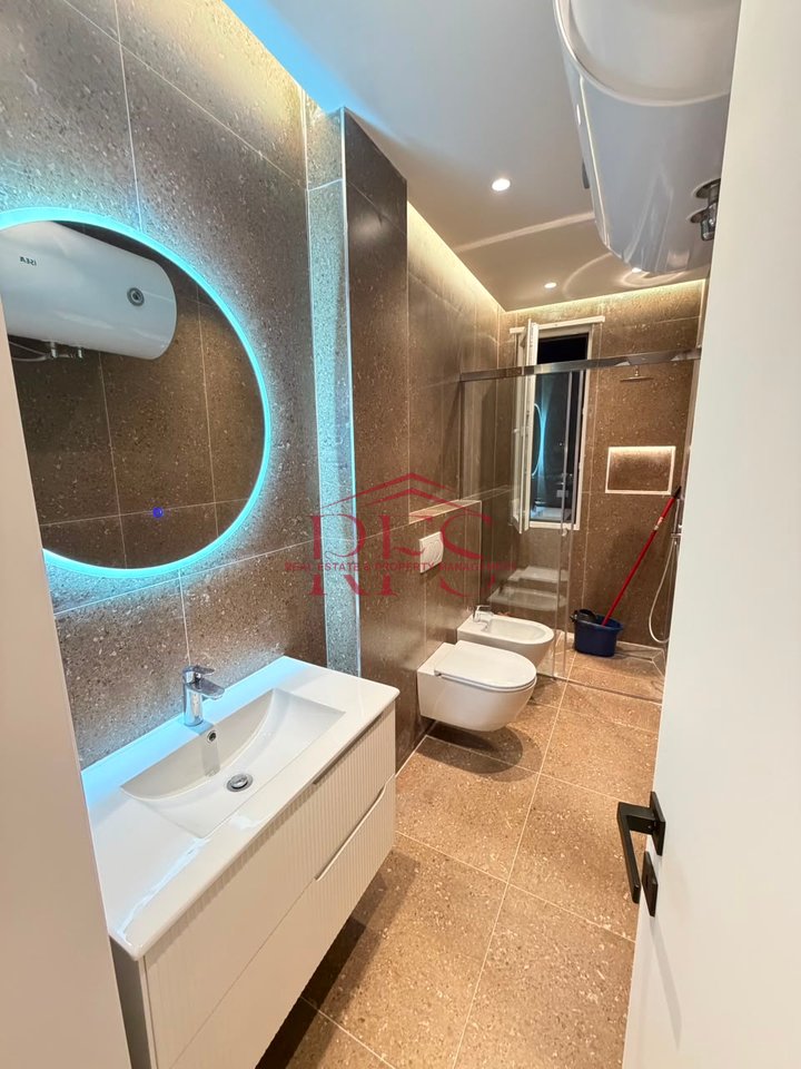 🏡 VENDESI APPARTAMENTO 2+1 – SUL LAGO