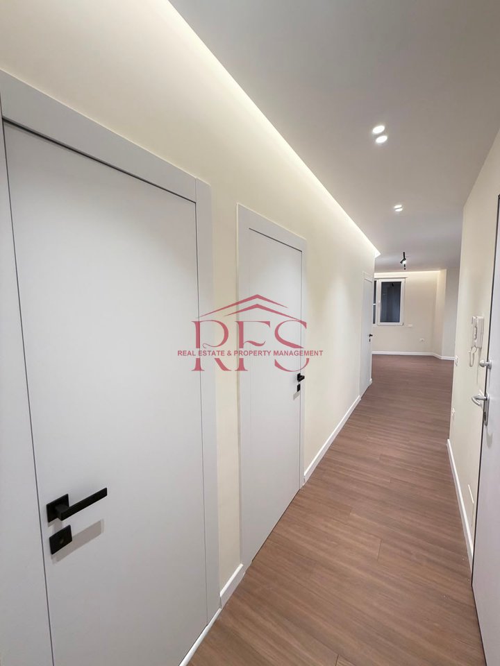 🏡 VENDESI APPARTAMENTO 2+1 – SUL LAGO