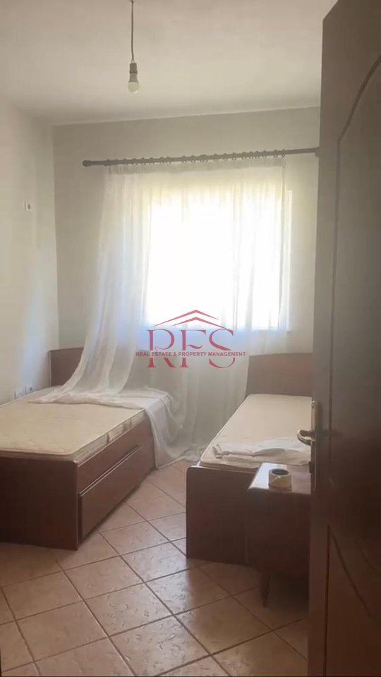 🏡 Jepet me qera apartament 2+1 te Fakulteti i Mjeksise – 500€ / muaj