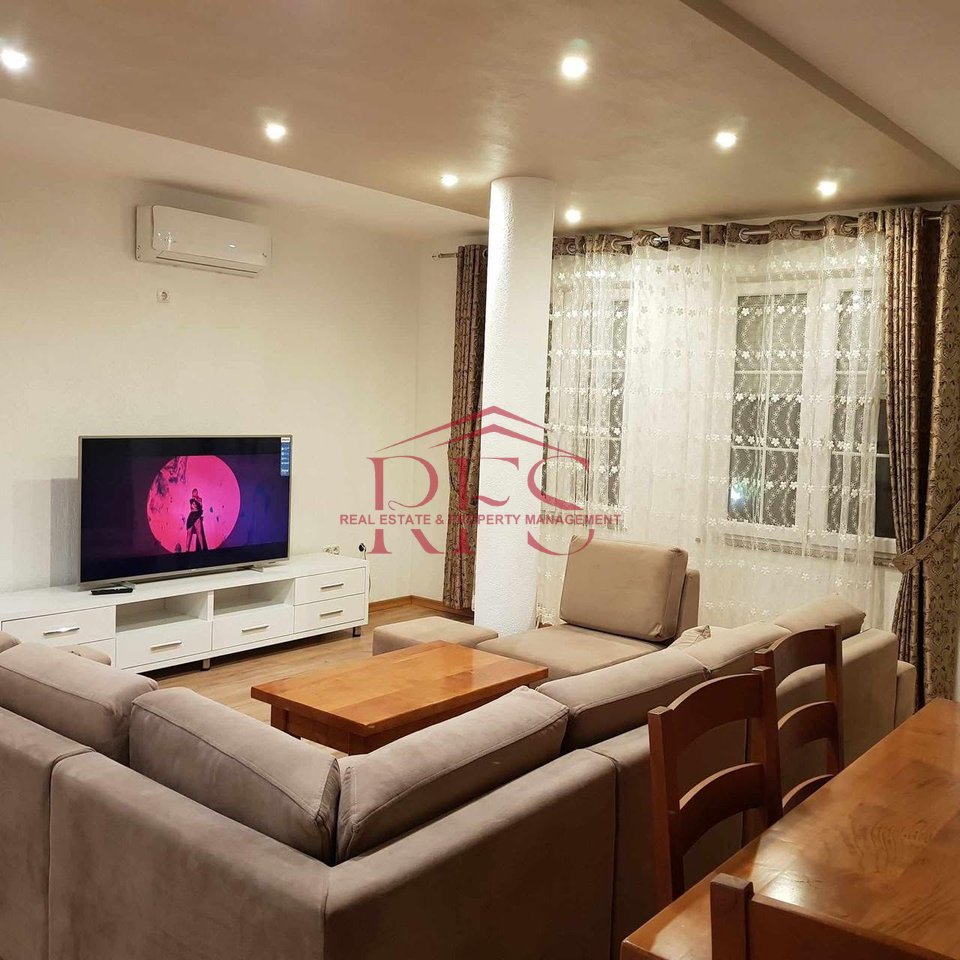 🏡 Appartamento 2+1 in affitto per 600 mila lek vecchi | Via 5 Maji, vicino a QSUT
