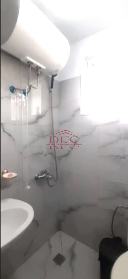 🏡 For rent entrance 1+1 on Bardhyl Street for 450 thousand old lek