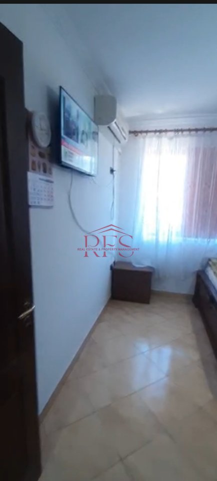 🏡 For rent entrance 1+1 on Bardhyl Street for 50,000 lekë/month