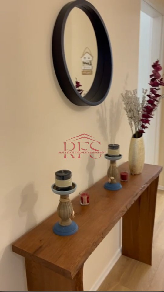 🏡 Jepet me qera – Super apartament 2+1+2 në Rrugen Siri Kodra – 600 mije leke te vjetra