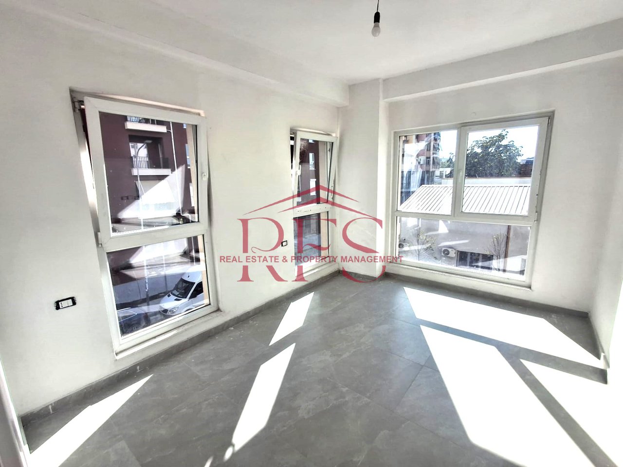 ✅🏡 Business premises for rent 80m² on Dritan Hoxha Street, Laprake – 750€/month ✨ New building!