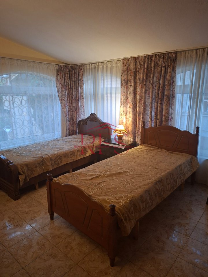 JEPET ME QIRA – APARTAMENT 2+1 NË KRISTAL, TIRANË