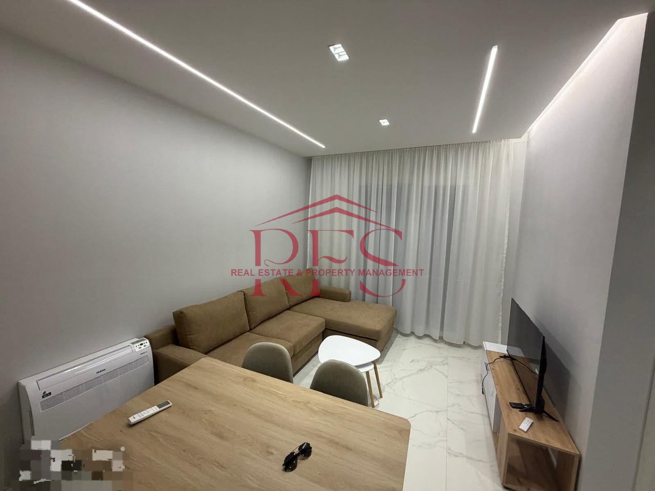 JEPET ME QIRA – APARTAMENT 2+1