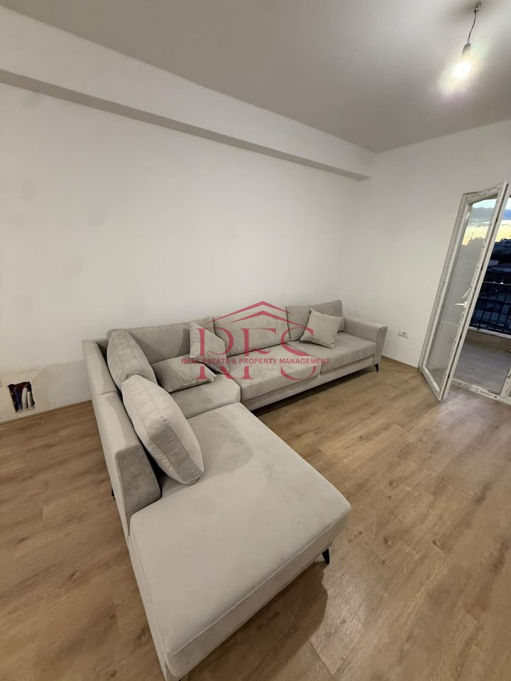 SHITET APARTAMENT 2+1 , Rruga Dritan Hoxha