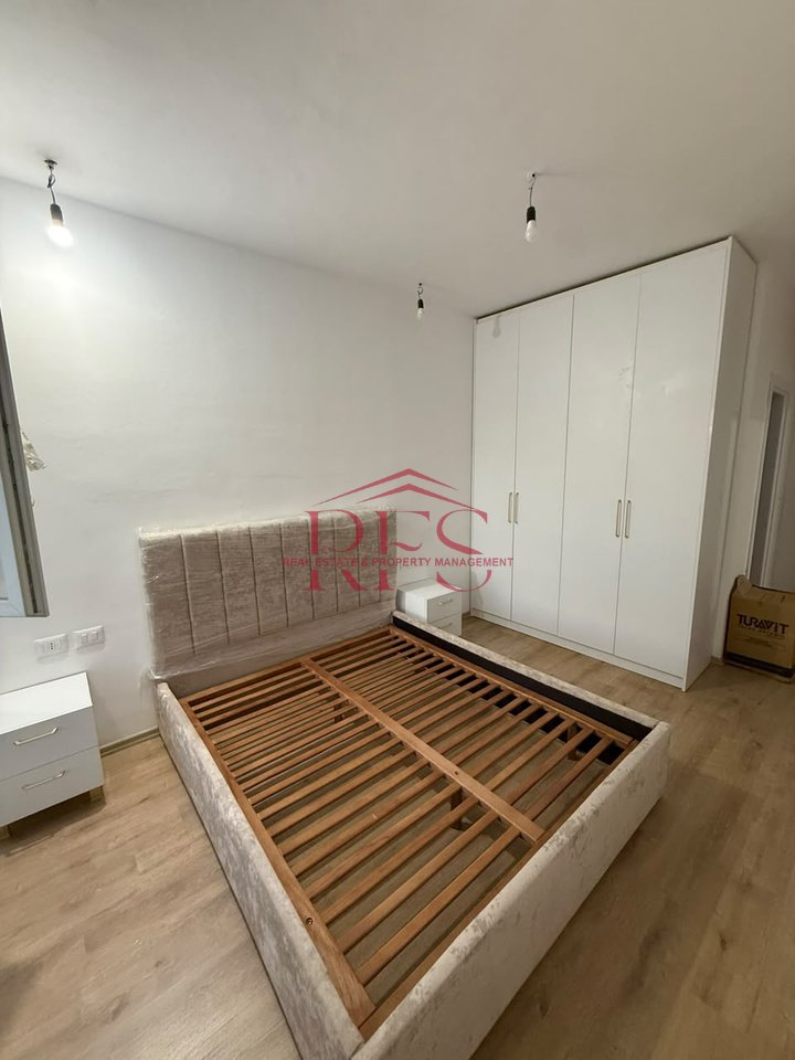 SHITET APARTAMENT 2+1 , Rruga Dritan Hoxha