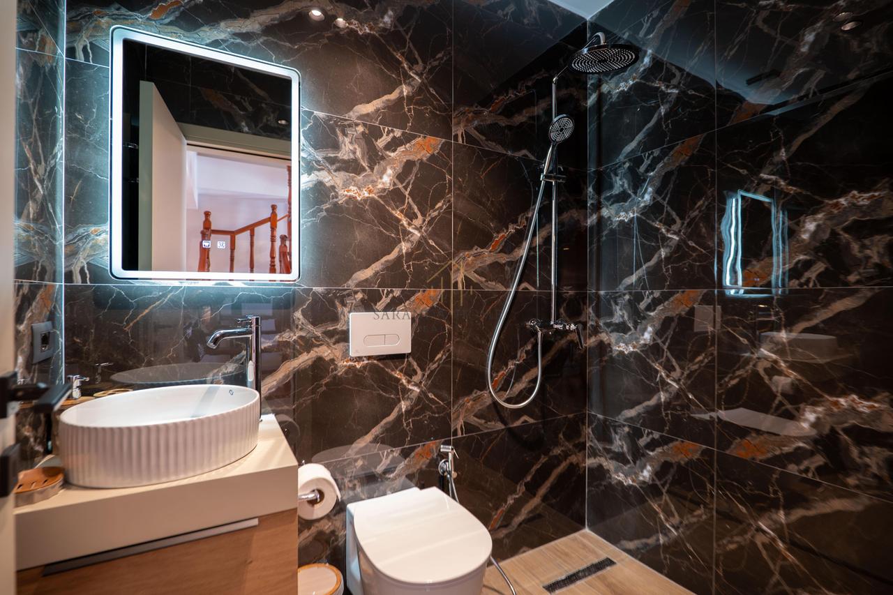 Duplex a Sarandë con Splendide Viste sul Mare – Offerta di Grande Valore!