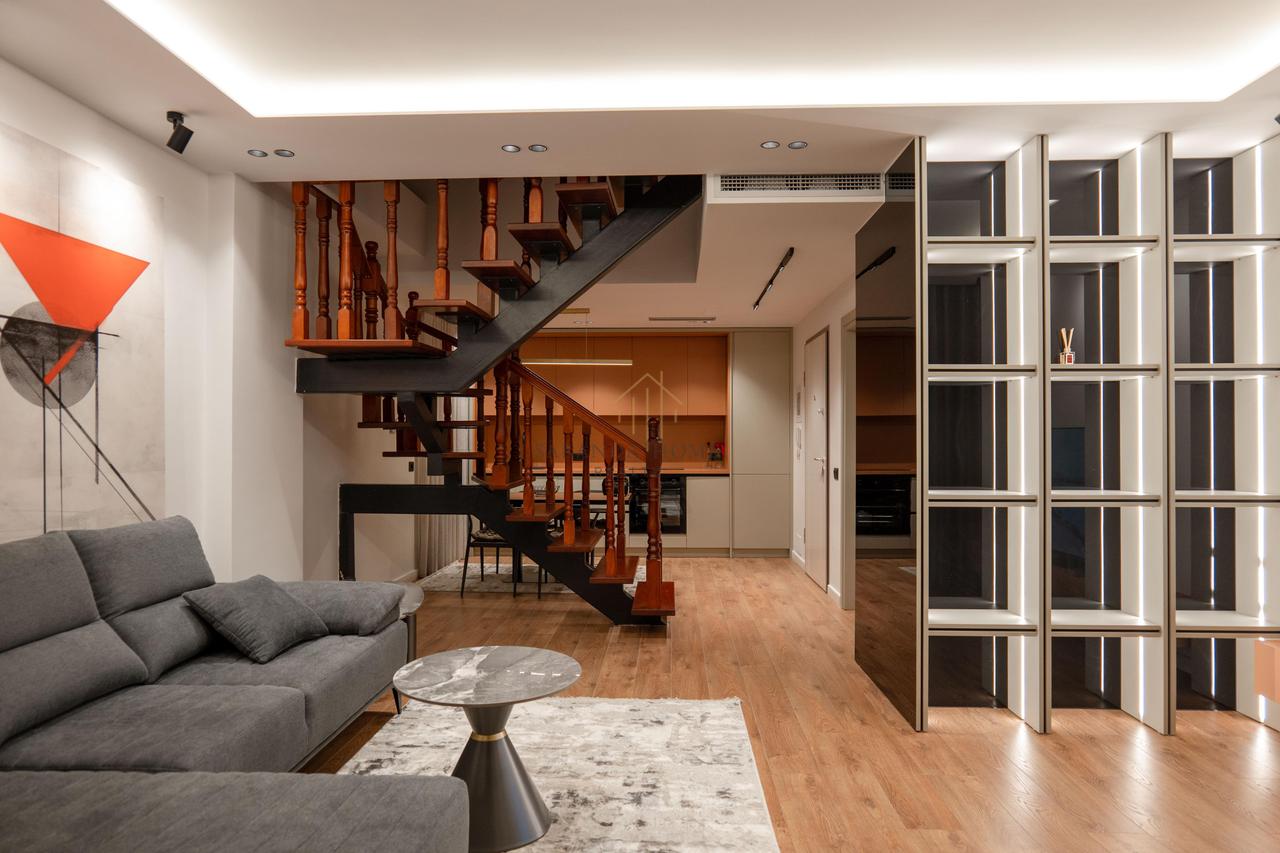 Duplex a Sarandë con Splendide Viste sul Mare – Offerta di Grande Valore!