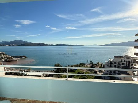 Apartament luksoz 3+1 me pamje ballore nga deti – 2 minuta nga plazhi në Sarandë!